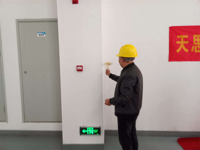 <a href=http://m.idfaka.cn/gccf/ target=_blank class=infotextkey>合肥厂房装修</a>