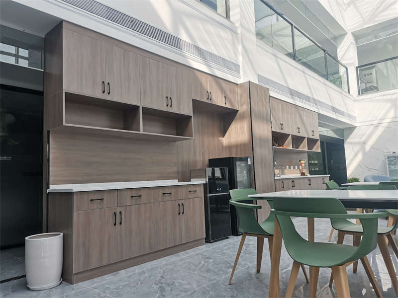 <a href=http://m.idfaka.cn/bgs/ target=_blank class=infotextkey>合肥办公楼装修</a>