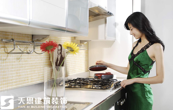 <a href=http://m.idfaka.cn/anli/ target=_blank class=infotextkey>合肥工装</a>公司