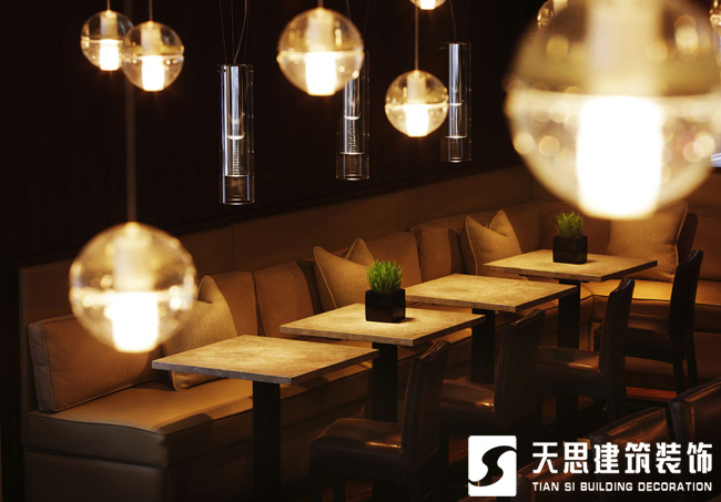 <a href=http://m.idfaka.cn/anli/ target=_blank class=infotextkey>合肥工装</a>公司